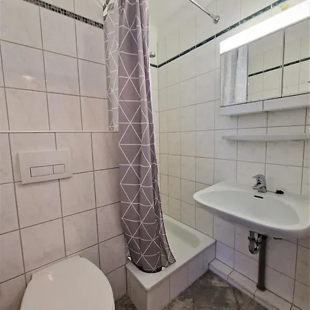 H04-001 * Heiligenhafen